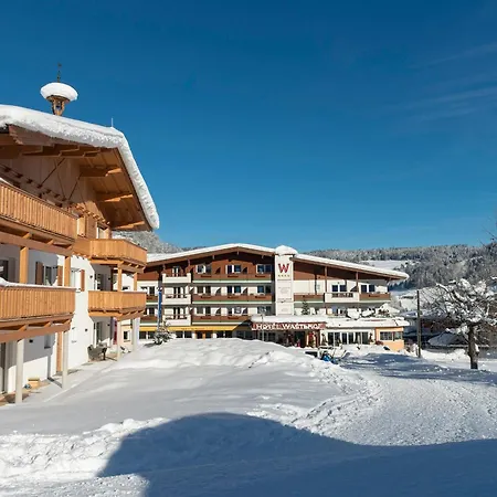 Der Wastlhof - Direkt An Der Skipiste Wellness & Szálloda Niederau