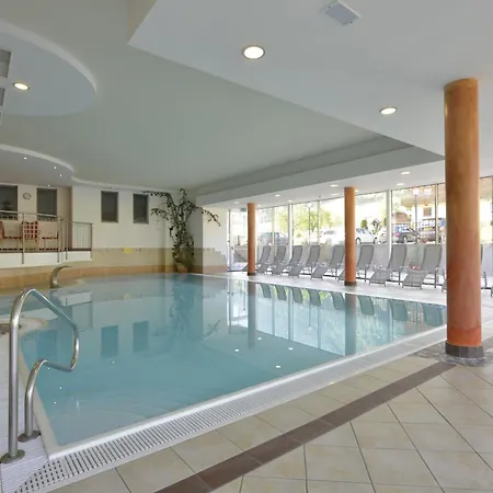 Der Wastlhof - Pools, & Eigene Reitschule Отель 4*