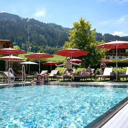 Отель Der Wastlhof - Pools, & Eigene Reitschule 4*