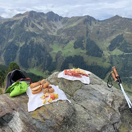 Der Wastlhof - Direkt An Der Skipiste Wellness & Szálloda Niederau