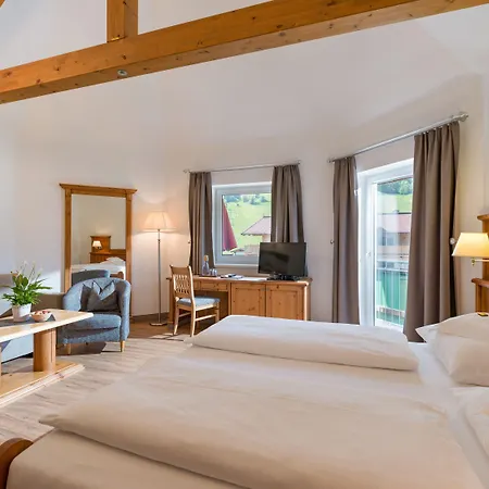 Der Wastlhof - Reiten, Wellness & Aktivurlaub In Den Bergen Hotel 4*