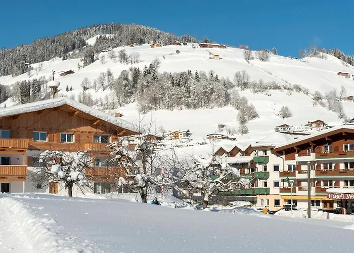 Der Wastlhof - Direkt An Der Skipiste Wellness & 4* Niederau