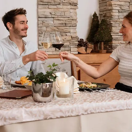 Der Wastlhof - Direkt An Der Skipiste Wellness & Hotell Niederau