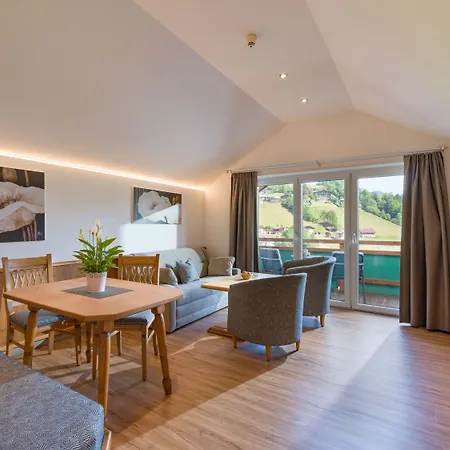 Hotell Der Wastlhof - Direkt An Der Skipiste Wellness & Niederau