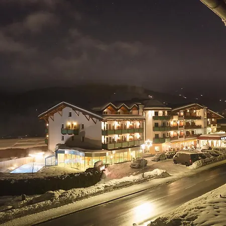 Hotel & Alpin Der Wastlhof 4*